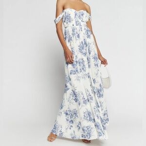 Reformation Jayde Off-the-Shoulder Maxi Dress in Lupine Blue Floral Size 2P